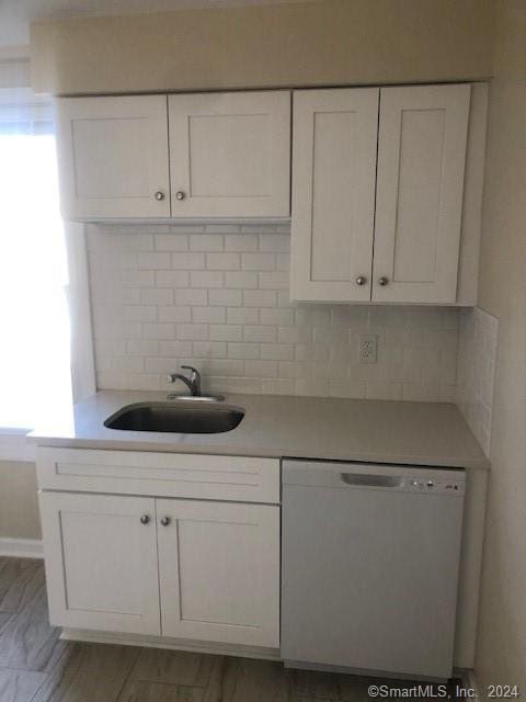 Photo - 107 Main St N