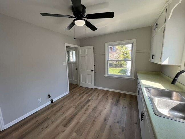 Photo - 5942 N 38th St