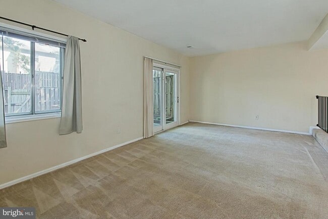 Photo - 9637 Westport Ln