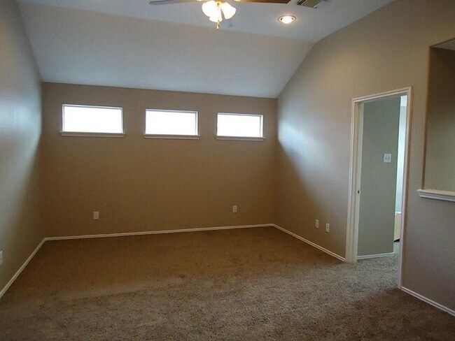 Photo - 11047 KNOBBLEY Oak Ct