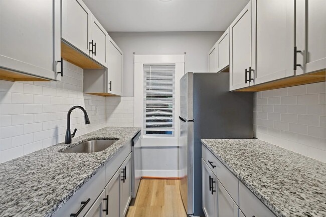 496 Bartlett St Unit 2