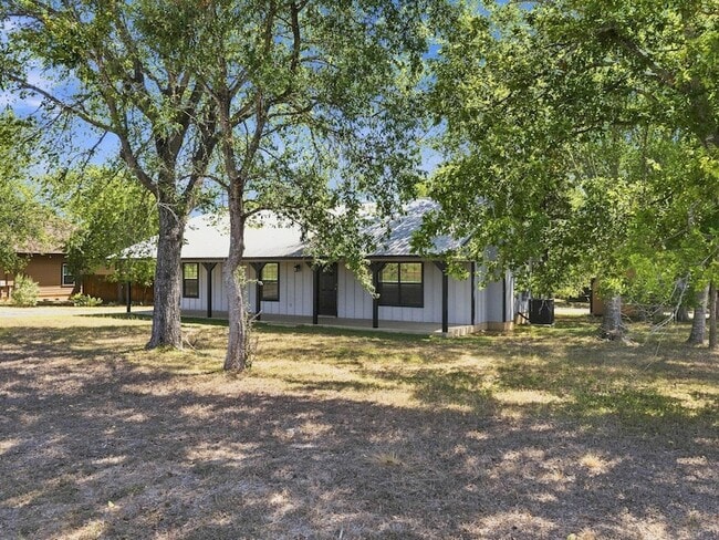 1303 Lovers Ln