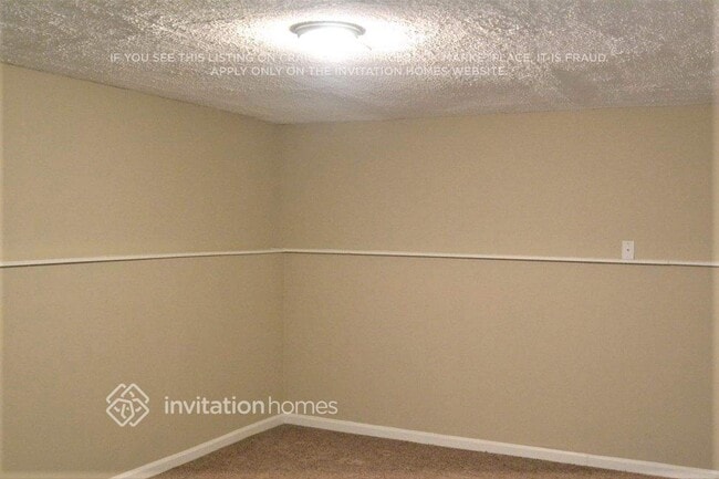 Photo - 802 Grindstone Pl SW