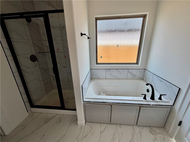 Photo - 1909 Farmer St