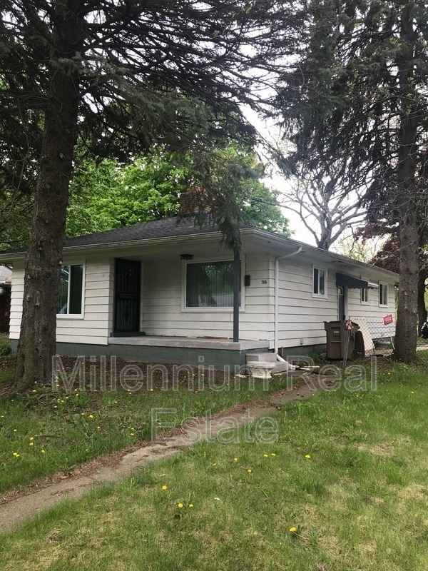 Photo - 716 2nd Ave House