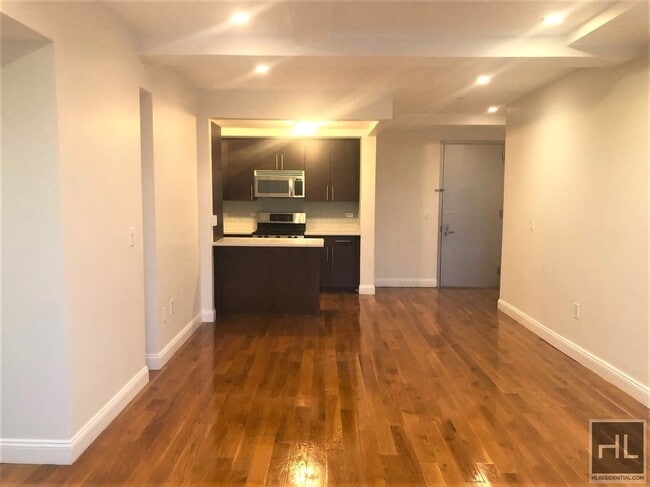 Photo - 3030 Middletown Rd Unit 7D