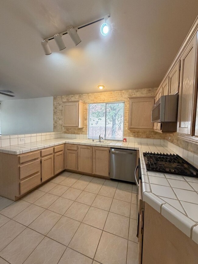 8164 Sedona Sunset Dr