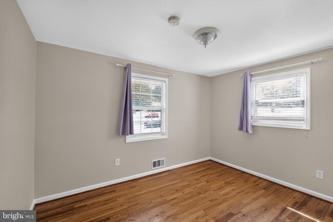 Photo - 6014 Leewood Dr