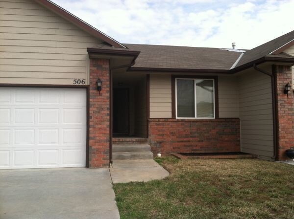 Building Photo - 506 Stonedale Dr