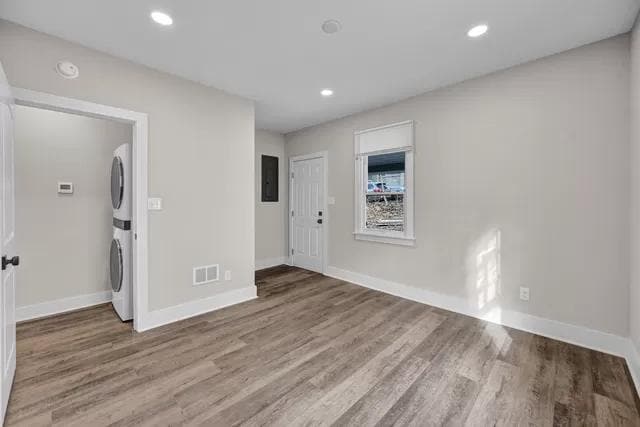 Photo - 28 E Water St