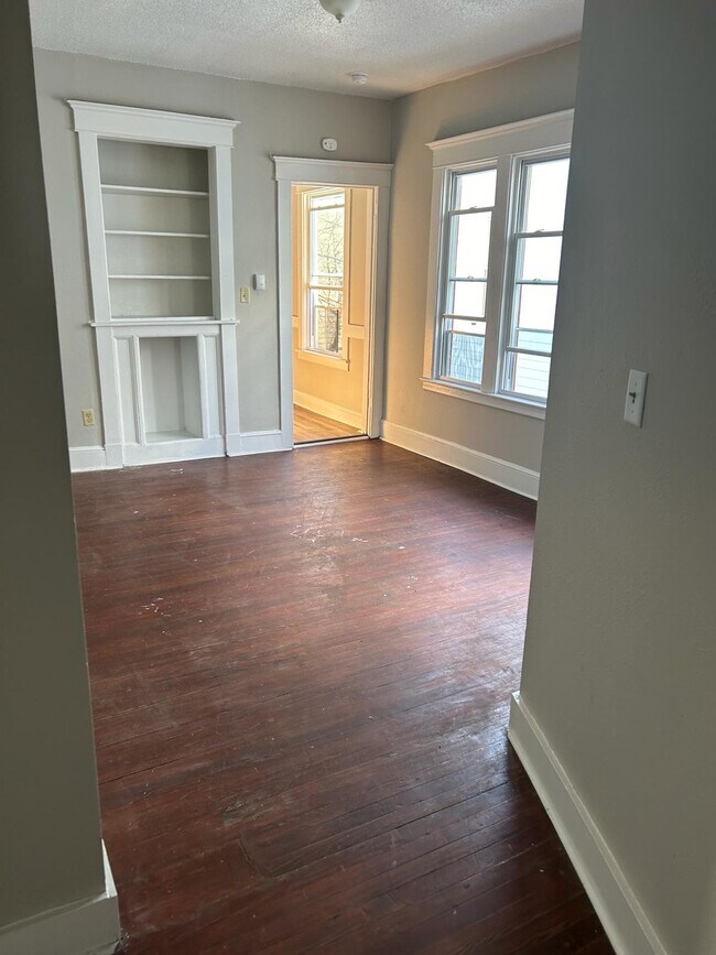 Photo - 103 Sheffield Ave Unit 2