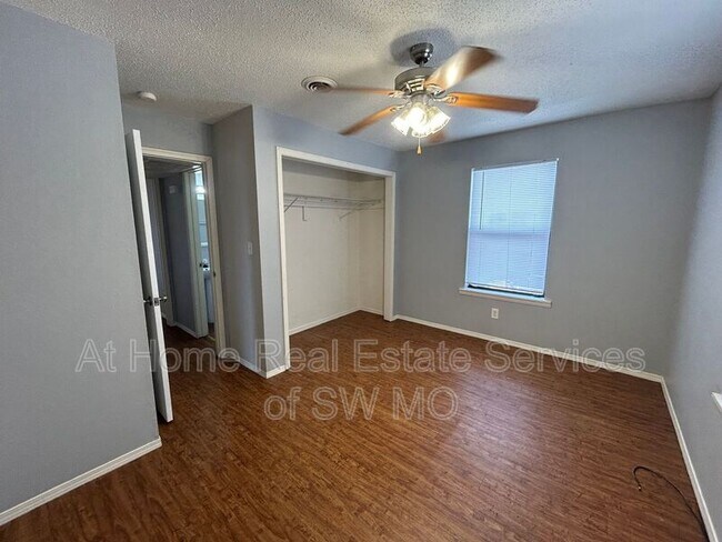 Photo - 728 E Walnut St Unit #9