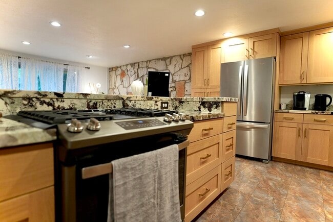 Millcreek Home with 2 Kitchens, Separate Entrance