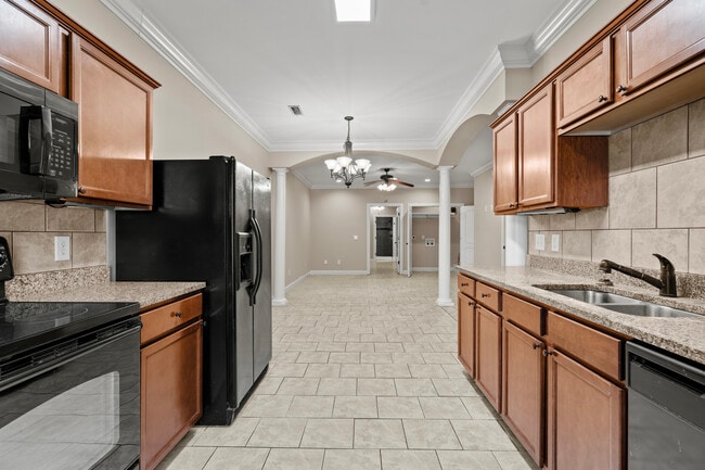 3090 S Cashua Dr