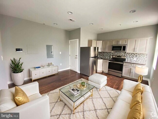 Building Photo - 1801 W Venango St Unit 4 Rental