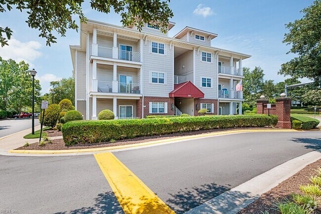 Building Photo - 5300 Warminster Dr Unit 105 Rental