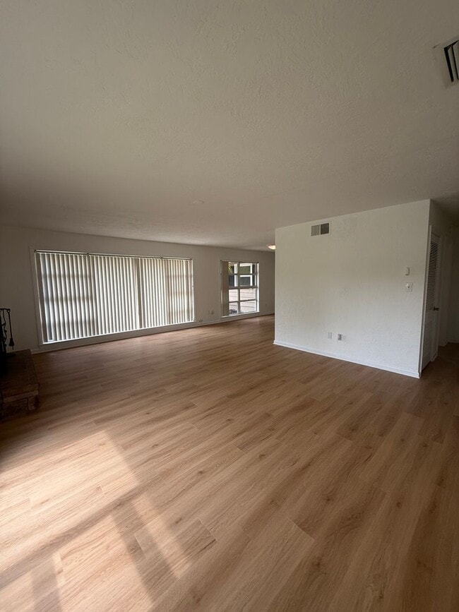Photo - 3 Bedroom 2 Bath Single Family Home w/Garage & Bonus Room