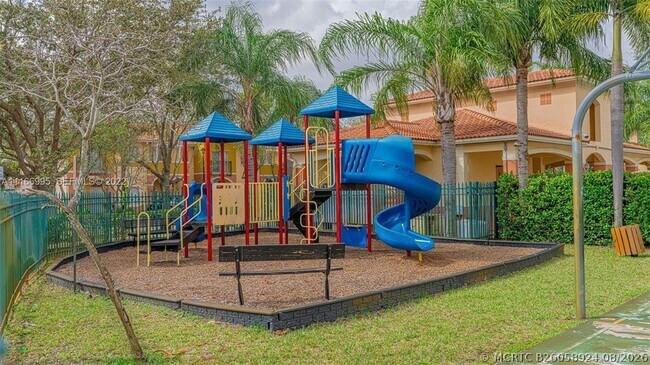 Photo - 903 N Santa Catalina Cir