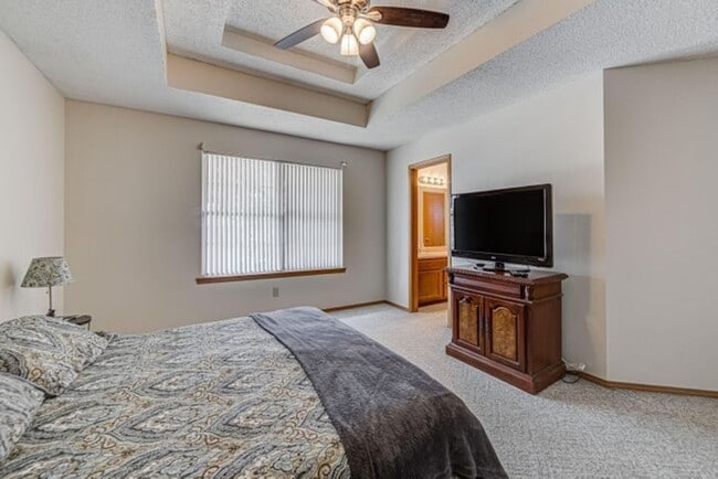 Photo - spacious house