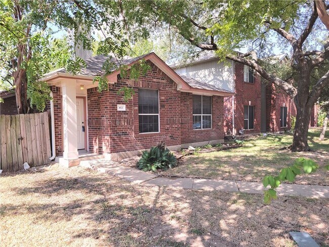 Photo - 813 Black Locust Drive West