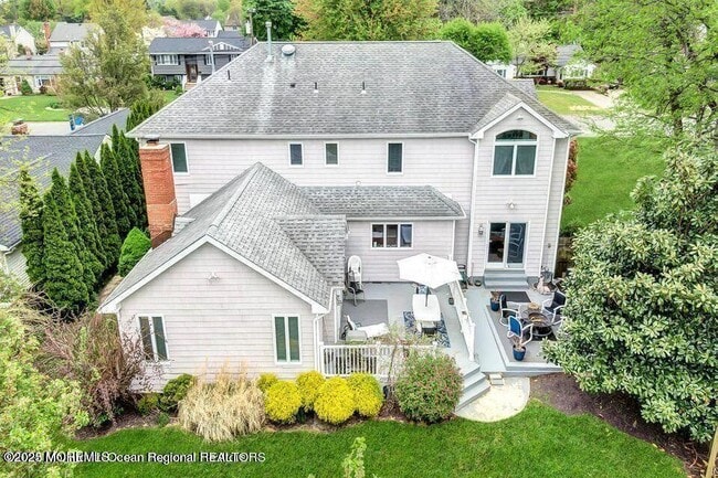 Photo - 75 Poplar Ave