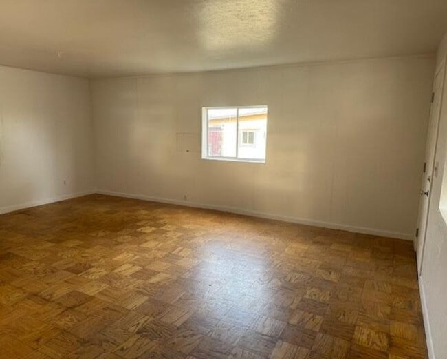 Photo - Charming 2 Bedroom 1 Bath Home In Mayer!