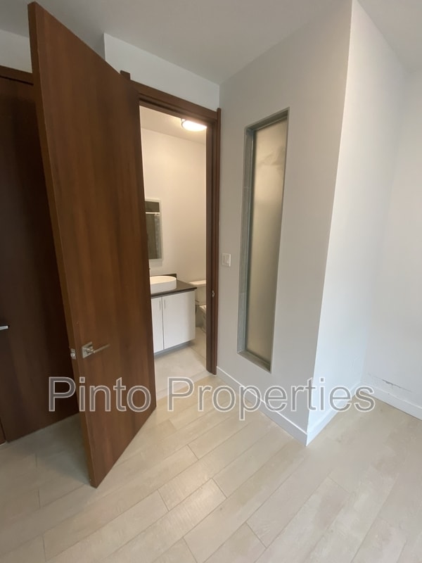Photo - 10749-10786 86 Ave NW