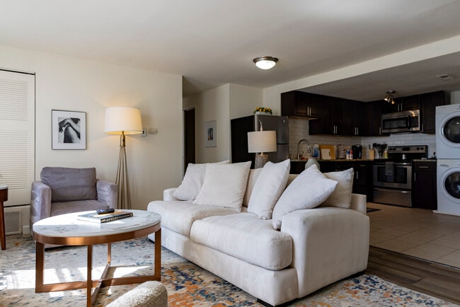 Building Photo - The Park Lux Rental