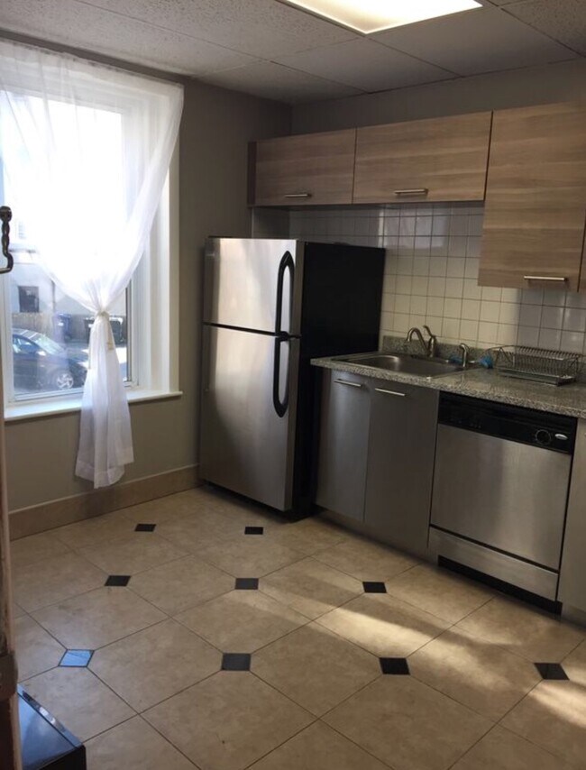 Photo - 1710 Commonwealth Ave Unit 1