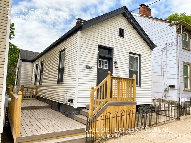 Building Photo - 725 Dalton St Rental