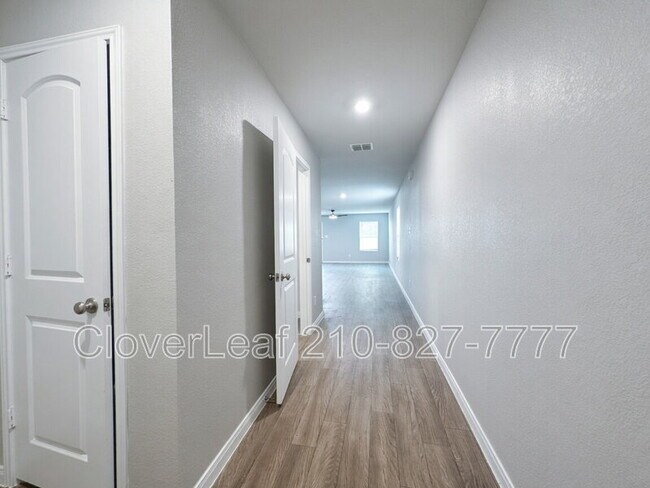 1317 Orchard Oaks