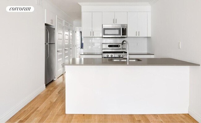 Photo - 135 Cambridge Pl