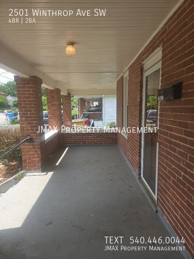 2501 Winthrop Ave SW