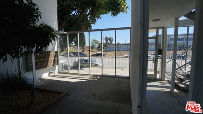 Photo - 1295 Federal Ave