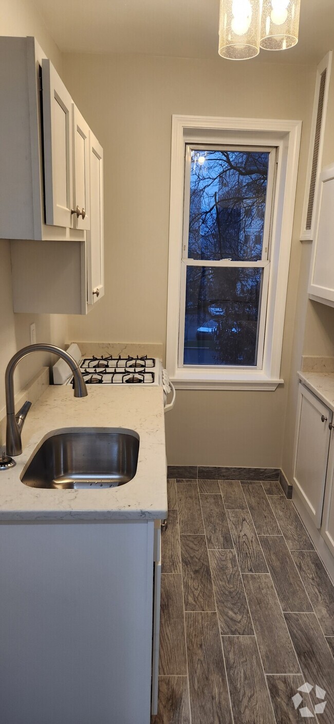 Building Photo - 1161 Commonwealth Ave Unit 3 Rental
