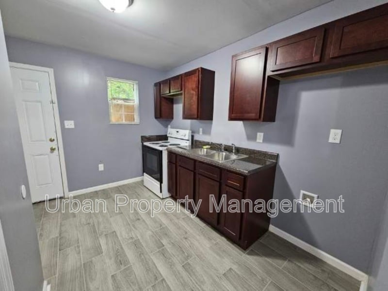 Photo - 1149 Merchant St