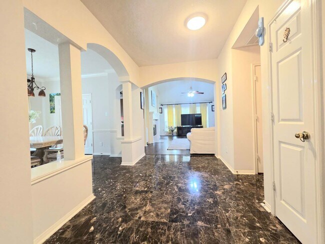 Photo - 2634 Shelby Dr