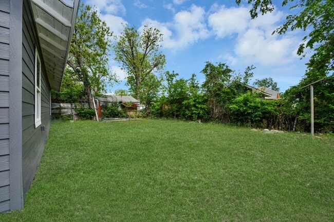 Photo - 7021 Canal St