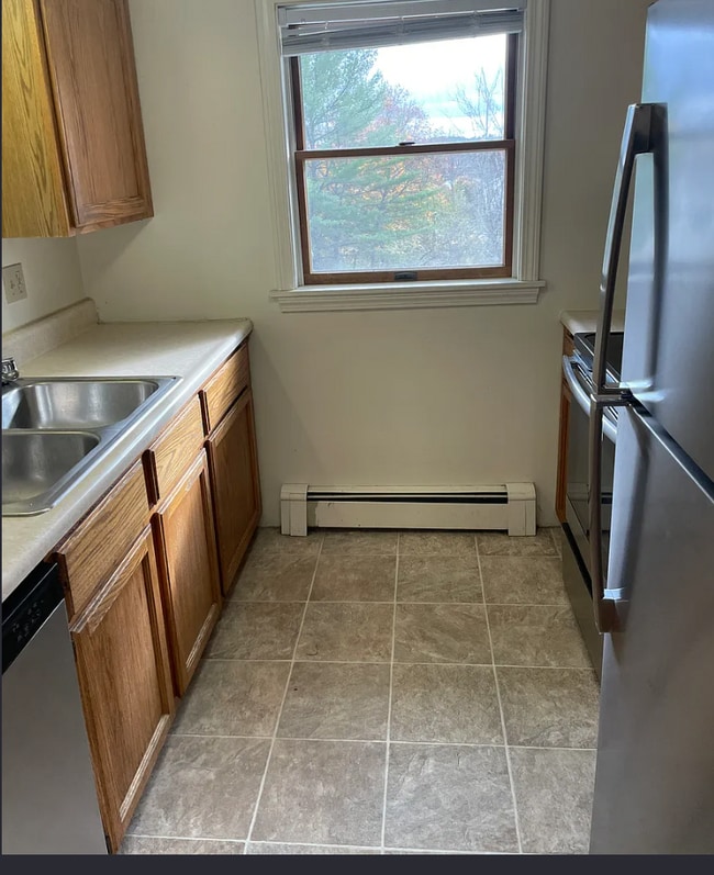 Photo - 826 State St Unit 826