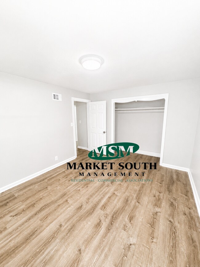 Photo - MIDTOWN SAVANNAH- AVAILABLE NOW- APPOINTMENT NEEDED TO VIEW Unit 4 W. 53rd Street #2