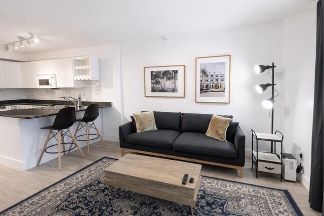 Photo - 1035 West Ave Unidad 707