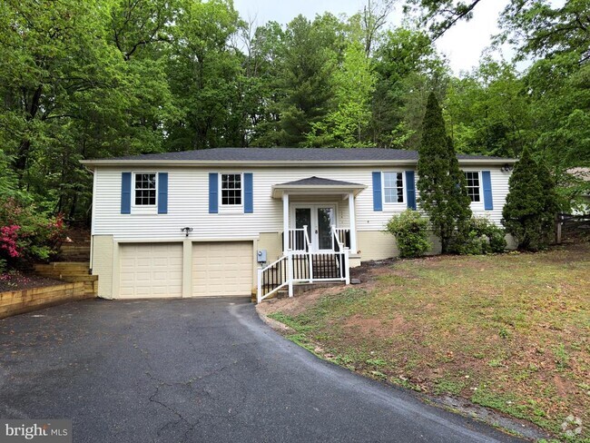 Building Photo - 17985 Possum Point Rd Rental