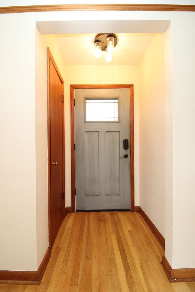 9823 SW 55th Ave Unit A