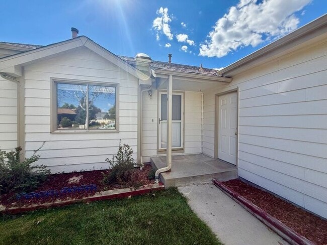 Photo - 3 Bedroom 2 Bath Tri Level Home with 2 Car...