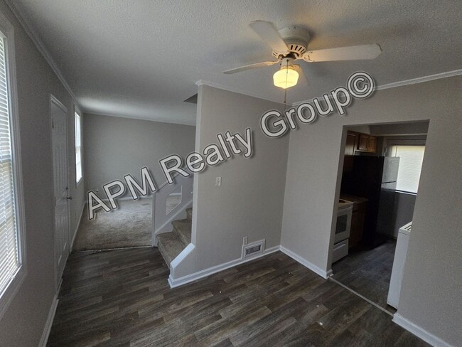 Building Photo - 320 S Beltline Blvd