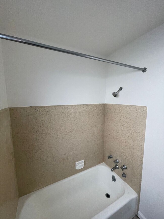 Photo - 25 Duane St Unit C