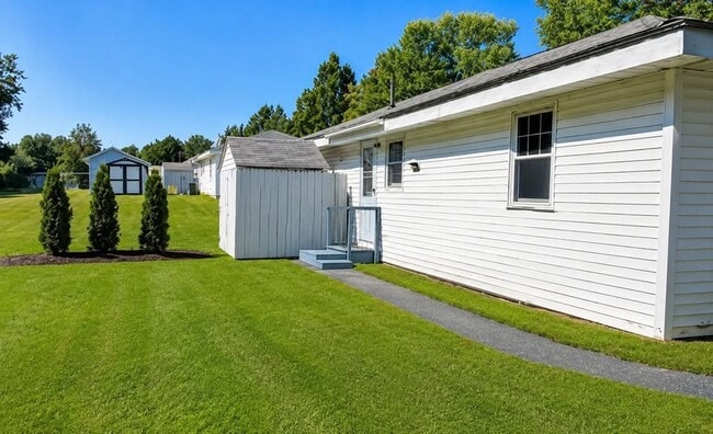 Photo - 98 Burnell Dr