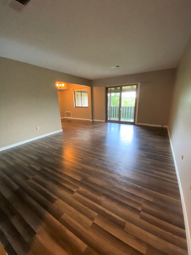 Photo - THE VILLAGES SOUTH 320 Unit F