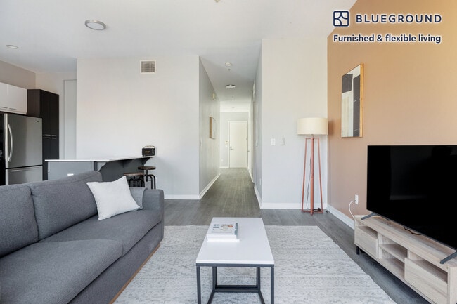 Photo - 4055 Redwood Ave Unidad FL4-ID1074