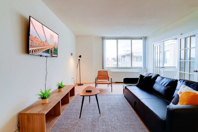 Photo - 1600 S Eads St Unit FL12-ID1022405P